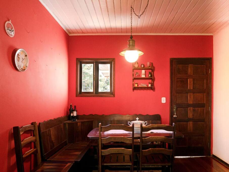 Apto Inteiro Com 3 Quartos Campos do Jordao